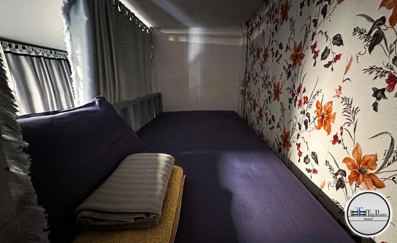 Tiny Room Hostel Toyapakeh Exterior photo